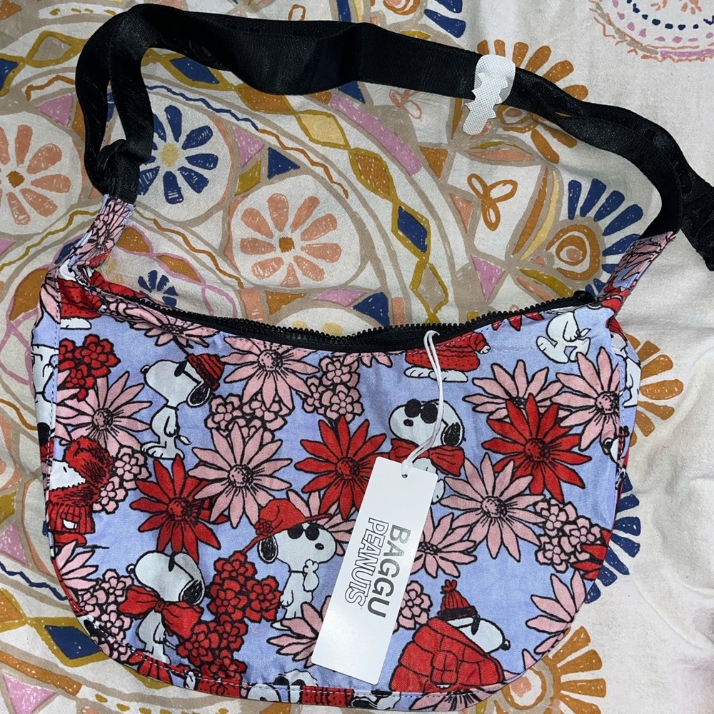 Baggu X Peanuts Medium Crescent Floral Shoulder Crossbody Bag NEW NWT LAST ONE